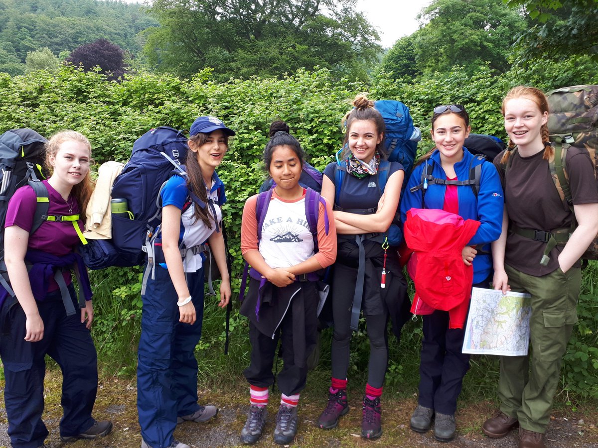 RHSBDofE's tweet photo. The fourth team to depart are looking forward to their walk. #WalkForADay #DayForAWalk https://t.co/08clHh8qzr