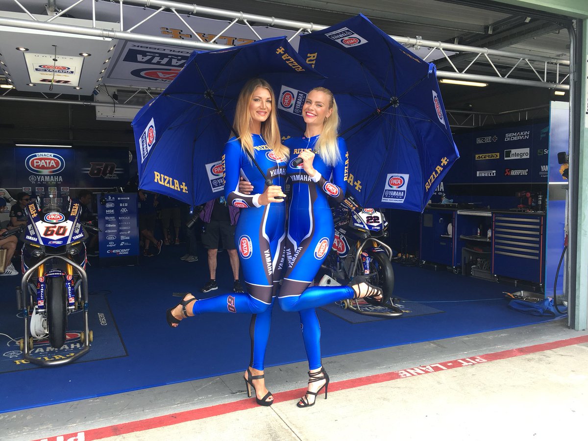 PataMaxusYamaha's tweet photo. Meet our lovely #CzechWorldSBK π¨πΏ girls for #RizlaRacing this weekend! π https://t.co/UZ106Dzwpl