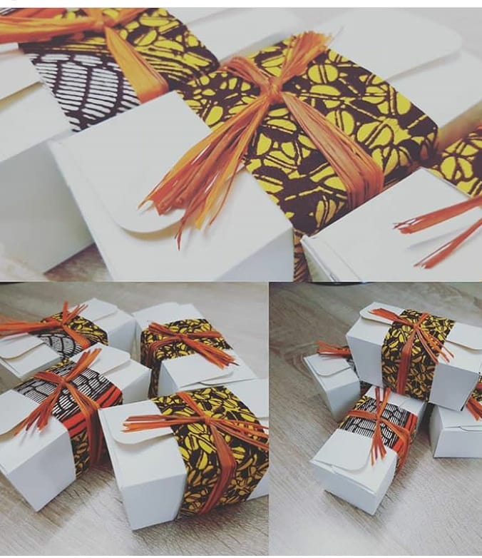 Africancreativs's tweet photo. Chocolates never looked better! Haha..Dressed in African fabric, I bet they taste really delicious too...it's indeed a cocoa revolution. Shootout to @instantchoc 
#Africancreatives #chocolate #choco #chocolat #instantchocolat #cocoa #cocoarevolution #adire #ankara #weekend https://t.co/G3JlfaCz1B