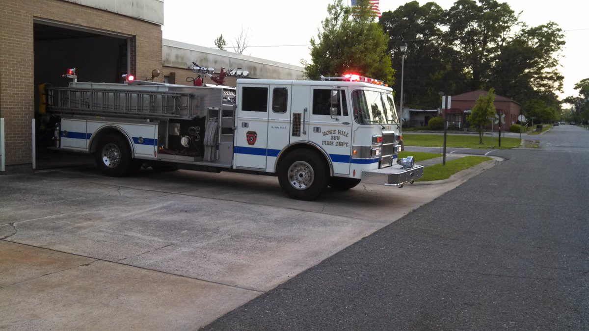 RaleighFire's tweet photo. Rose Hill https://t.co/vS5otv0CPb