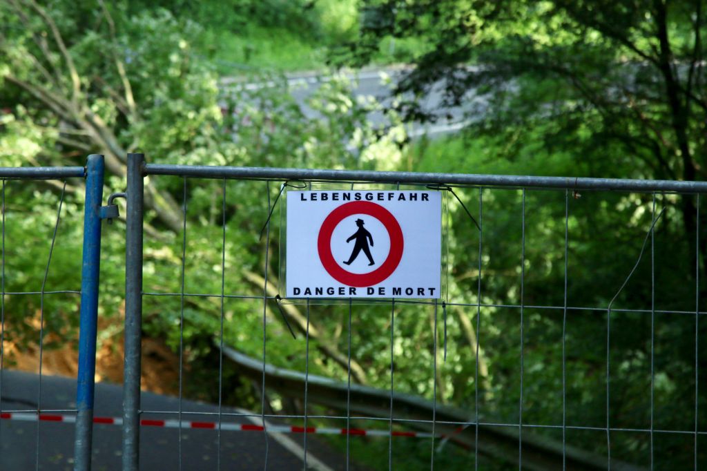luxembourgize's tweet photo. Among many roads closed for weeks or considerably longer, cycle path #PC3Lux has been damaged by last week's severe #Mullerthal rainfalls. #Climatechange is real. #Luxembourg https://t.co/rhO5Mj3N2s https://t.co/LCppbmJ61z