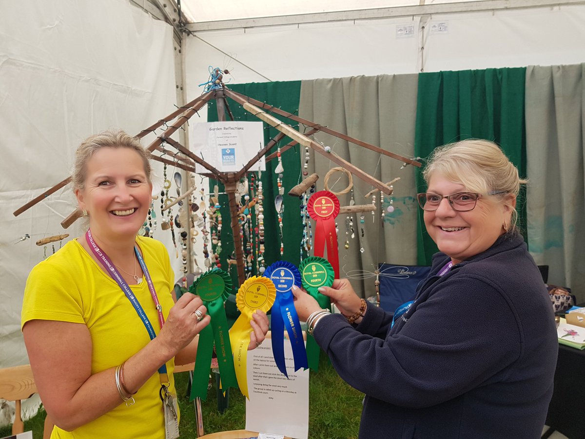 JamieKnightsPR's tweet photo. Absolutely incredible display and recognition for the @CornwallCollege mental health and wellbeing teams' students' work @RoyalCornwall. Come and say hello to Tina and the team. https://t.co/xKNlXRbMM0