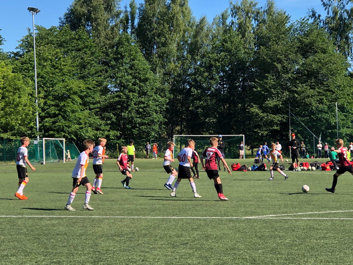 VJSp06's tweet photo. Vjs/1-hyps 3-0. Vjs/1-GrIFK 3-2
#solidgearcup https://t.co/dulh6W6jxA