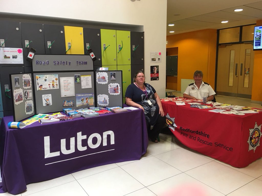 metimeluton's tweet photo. #METIMEFAMILY supporting #childsafetyweek at #Luton Inspire Sports Village today. Helping to keep our #families safe 🙂 @ActiveLuton @FS_Luton @lutoncouncil @BedsFire https://t.co/KlJR1uEH9w