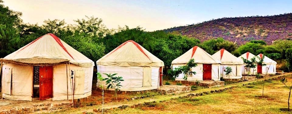 tripoto's tweet photo. This gorgeous camping site just 200km away from #Delhi is the perfect weekend getaway!
-https://t.co/BCoAQLdOiR
#travel #cityguides #camping #ttot #weekendgetaways #getawayguide https://t.co/muVQjsniSN