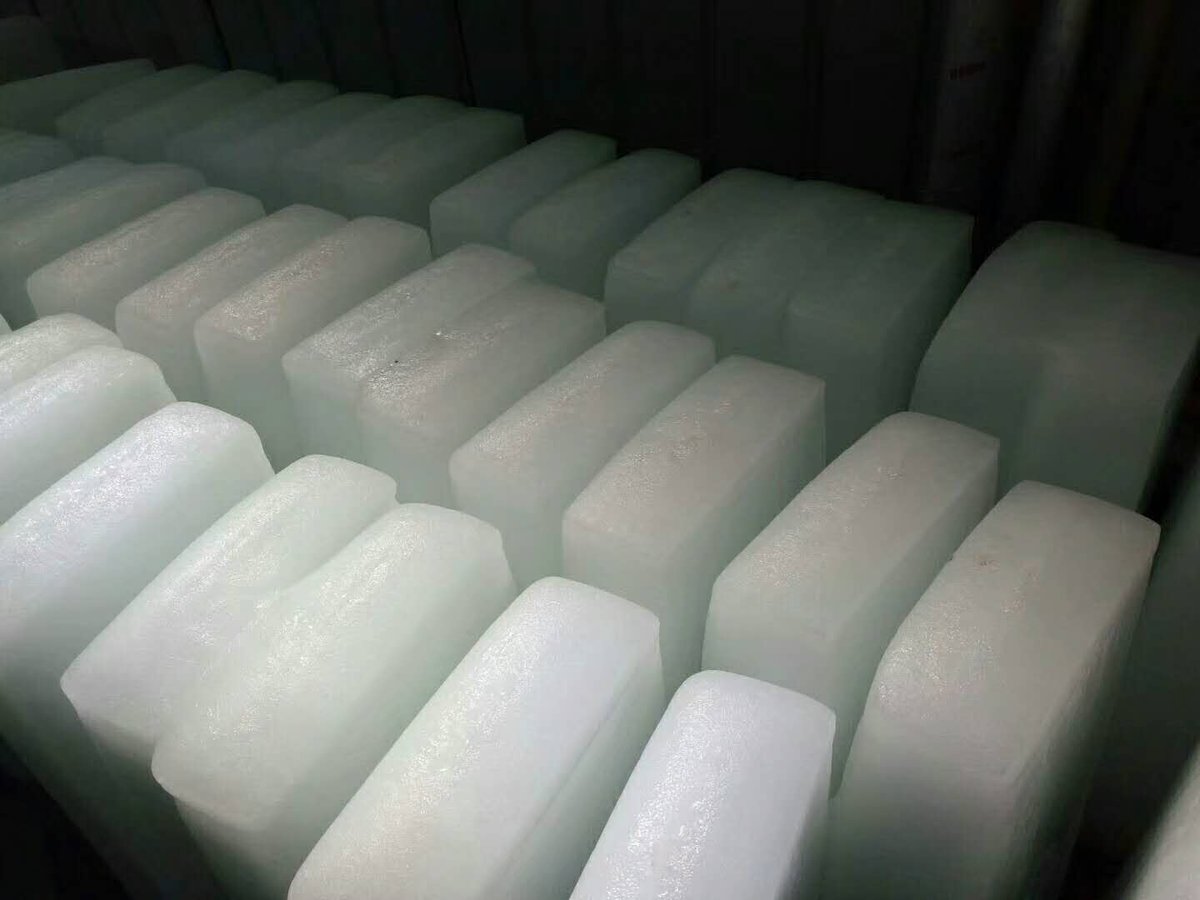 Kerunde Refrigeration Equipment Co.,Ltd
8Ton/Day Block Ice Machine
USD:Enquiry
Compressor：Bitzer from Germany
Refrigerant：R22/R404A
Ice weight：35kg/Ice
Cooling way：Water-cooling
FOB Port Guangzhou
Payment：T/T
1 Year Warranty
Email：enquiry@tincenice.com