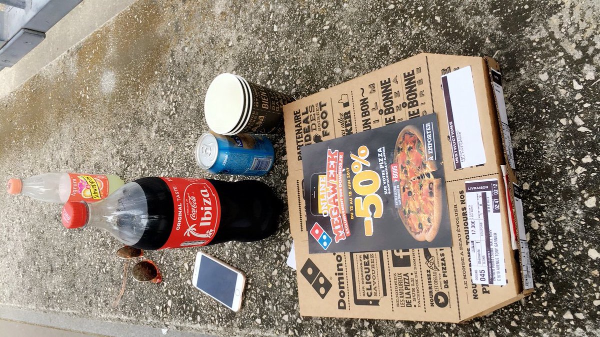 shwndrauhl's tweet photo. When we ate a pizza haha, one of the best days of my life #dwtlyon https://t.co/R2pF9xtzog