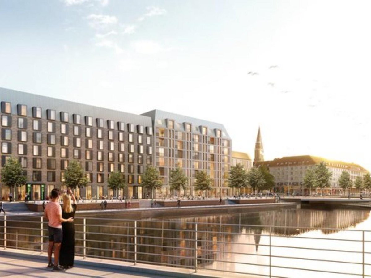kn_online's tweet photo. Im Herbst soll der Bau von zwei Hotels und zwei Wohngebäuden mit 115 Eigentumswohnungen am #Bootshafen starten. Jetzt kam die überraschende Nachricht, dass die niederländische Ten Brinke Gruppe das #Projekt in #Kiel übernommen hat. https://t.co/L85AbCYlQZ https://t.co/95s1KWgogF