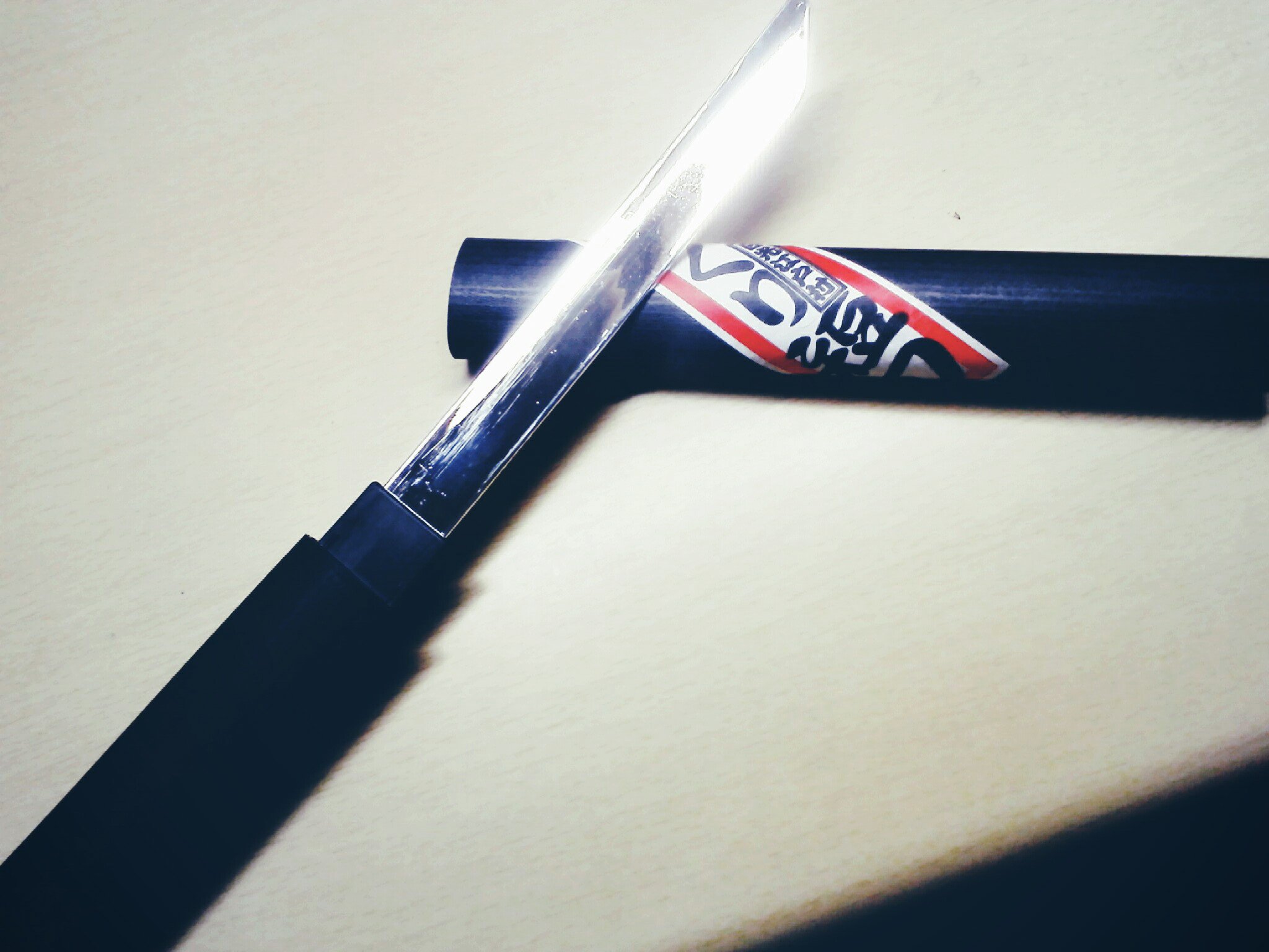 なー Ar Twitter 弟が修学旅行で日光江戸村行ってきたんだけど ねーちゃん刀好きだからお土産買ってきただって わいの弟まじすばら T Co Okhgv0wlli Twitter