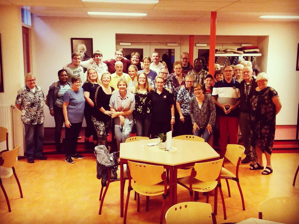 JustinHorssen's tweet image. 🎉De eerste Jong en Oud in gesprek was een succes in @Legerdesheils 
#KorpsAmsterdamWest 🎉