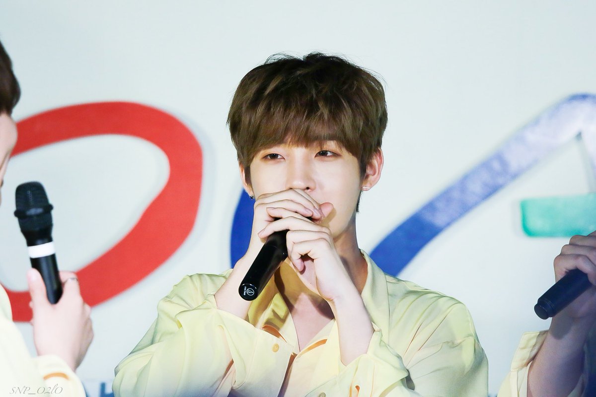 SNP_O2lO's tweet photo. 180601 난바OCAT 
#Snuper #스누퍼 #SANGHO #상호 #BLOSSOM #튤립 #Tulips @snuper6 https://t.co/x0YKAx4nS1