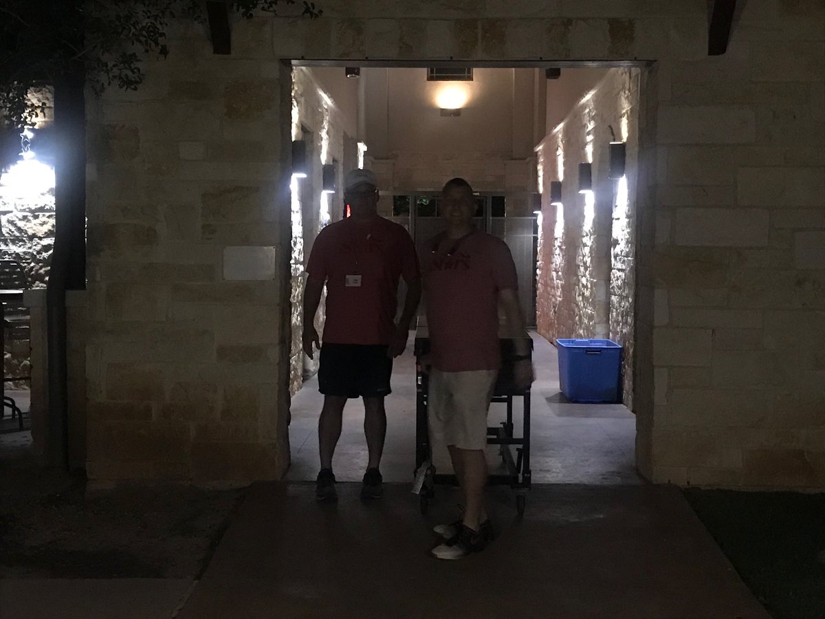 Hodges_AL's tweet photo. Nothing says Swim team like 4:45am set up crew ⁦@bhodges33. ⁦@AlechaStackle⁩  Go Stars!! https://t.co/A1EVUQPi4L