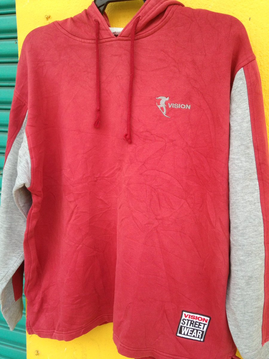 thriftboy_my's tweet photo. Vision Street Wear Hoodie. Size M. RM30 whatsapp 017-9750028 #bundlemalaysia #bundlemalaya https://t.co/qU3zenOoaK
