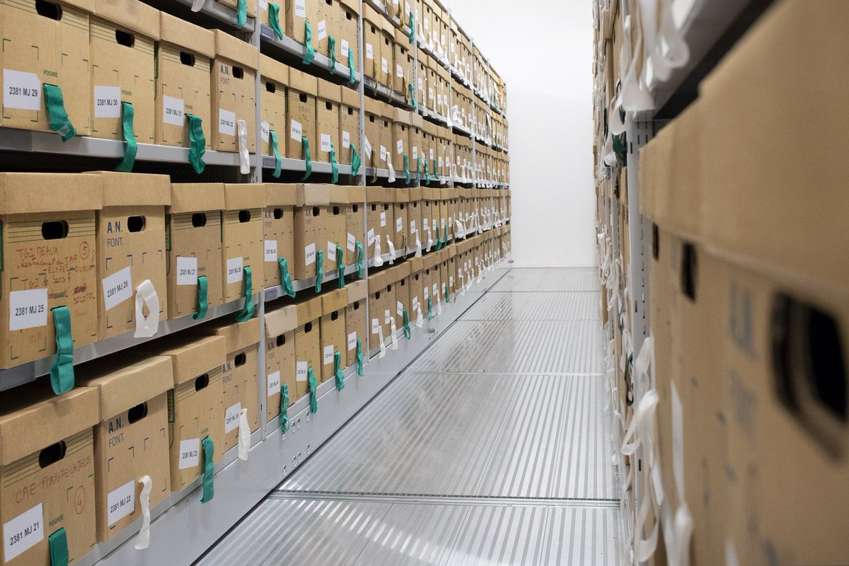 justice_gouv's tweet photo. 📸 Aujourd'hui, c'est la #JournéeInternationaleDesArchives. A l’administration centrale, c’est le Département des archives, de la documentation et du patrimoine (DADP) qui est en première ligne pour assurer la gestion et la valorisation des archives. https://t.co/MVnrUxH2t9