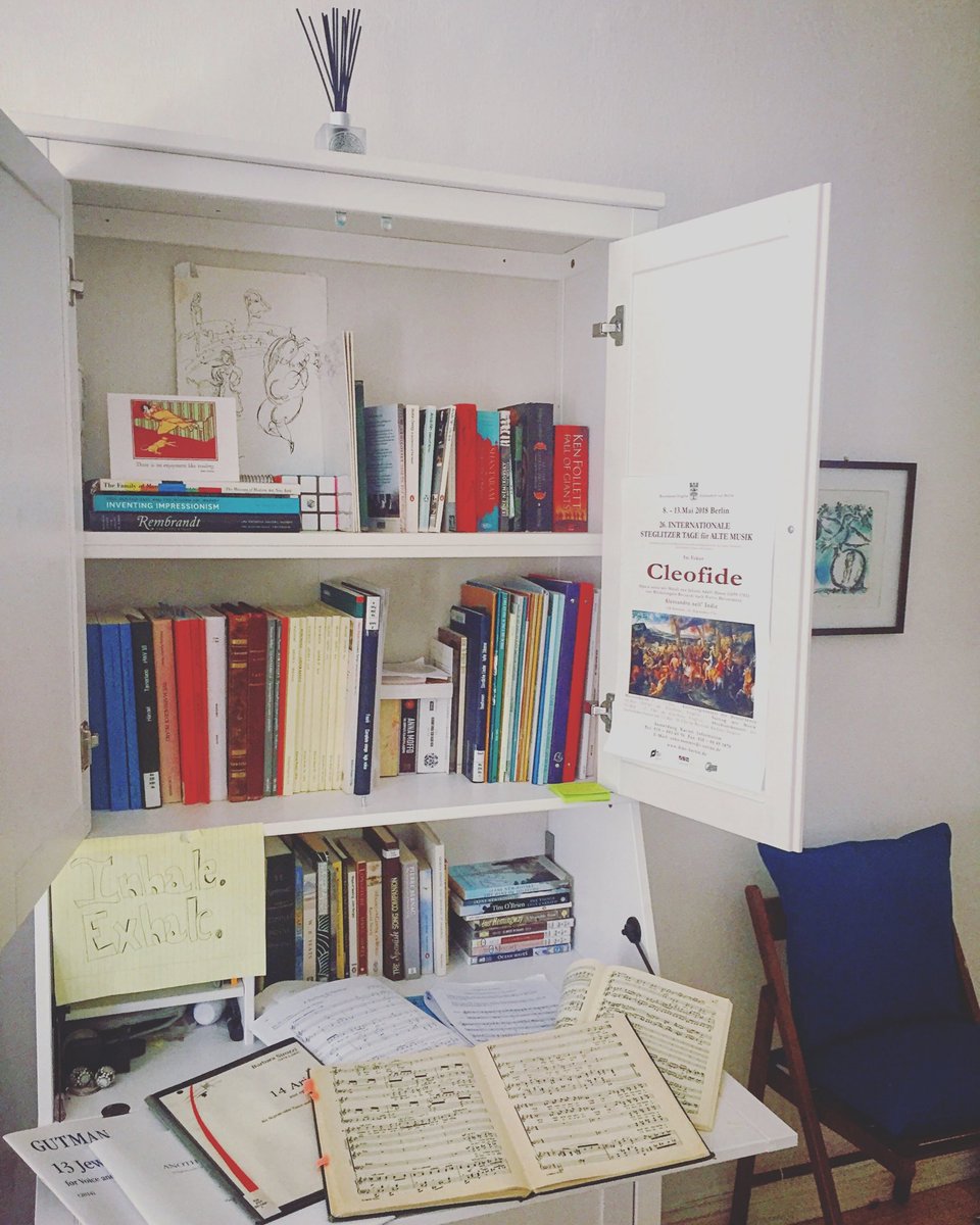 KASopranoheim's tweet photo. #InhaleExhale gracias a #JaneTheVirgin &amp;my lil sis 4the advice this #saturdaymorning #scorestudy o/all the music:
#berlinitalianopera #lamicofritz #wolf #brahms #poulenc @tsmfestival #ArtSongFellow
#johnblow #Rameau #Telaïre ⁦@Tafelmusik⁩ &amp; #Jewish #ArtSong #recitalresearch https://t.co/aeBalF5RMJ