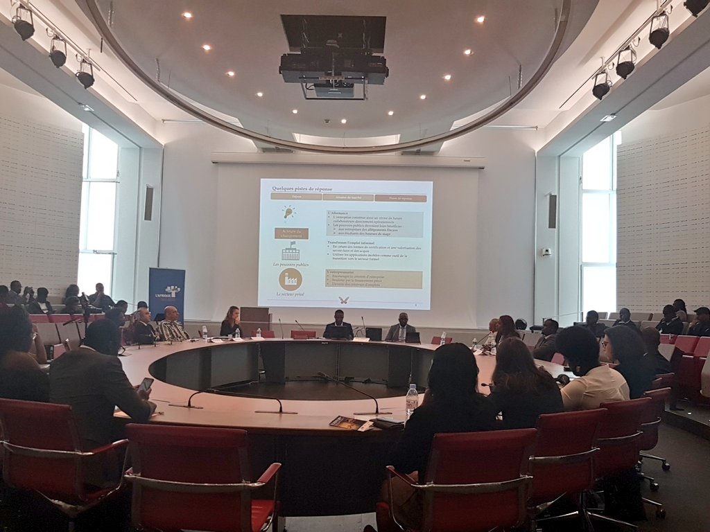 Nancy Ak tweet media