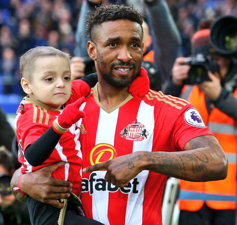 Sporf's tweet photo. 🗣 @IAmJermainDefoe on been awarded an OBE:

💬 “The proudest moment of my life.

💬 I‘m blessed, but it isn’t for or about me...

💬 ...it’s for Bradley &amp; those he loved. I’d trade it all for him to be back in our lives, forget the goals and awards, it’s the memories.”

😢💛 https://t.co/nWpKoWMTNf
