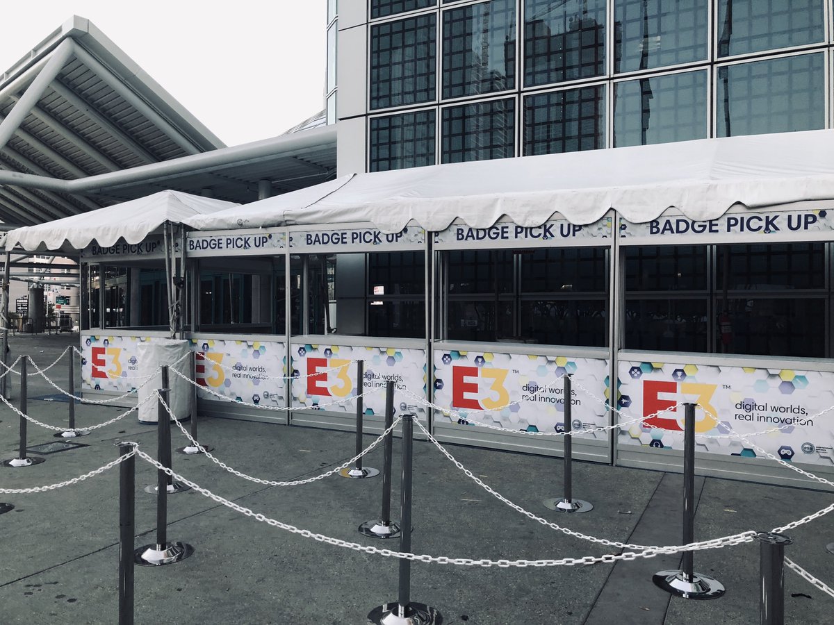 galal_mounir's tweet photo. Who is ready for @E3 ?
If you’re attending #E32018 and want to try an exclusive demo of @ariaslegacy make sure to drop by booth 2454 in the south hall! #TPCE3 #screenshotsaturday #GameDev #ARKit #E3iscoming https://t.co/WNJIU7Ma24