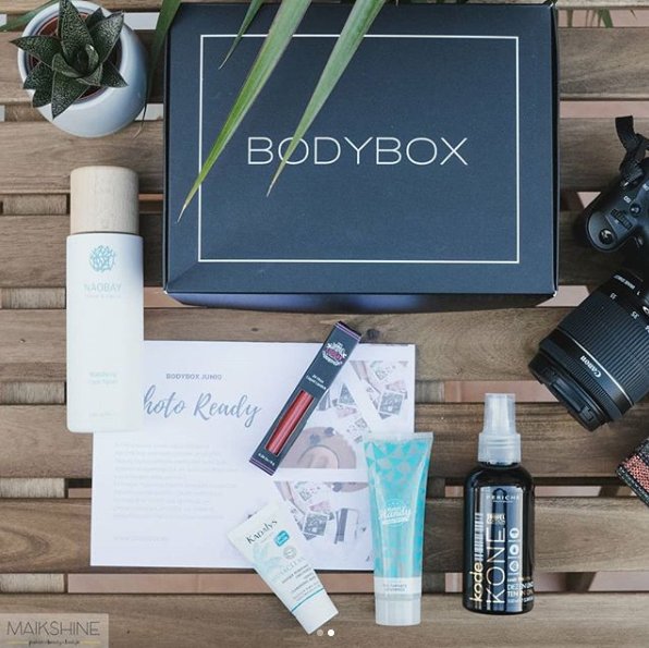 Bodybox_es's tweet photo. Las primeras imágenes de la nueva BodyBox Junio Photo Ready con marcas como #MerciHandy #Kadalys #Periche  #Naobay #Cougar ya están aquí ¡Hazte con ella! https://t.co/BcvCR24KYc 😍 https://t.co/SoFhXqPM9f