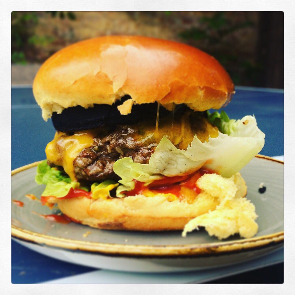 TheLordNelson's tweet image. Looks like a cracker of a day for @junction_2 why not come along to our beer garden first &amp;amp; get yourself fuelled up for a day of dancing #junction2 #bostonmanor