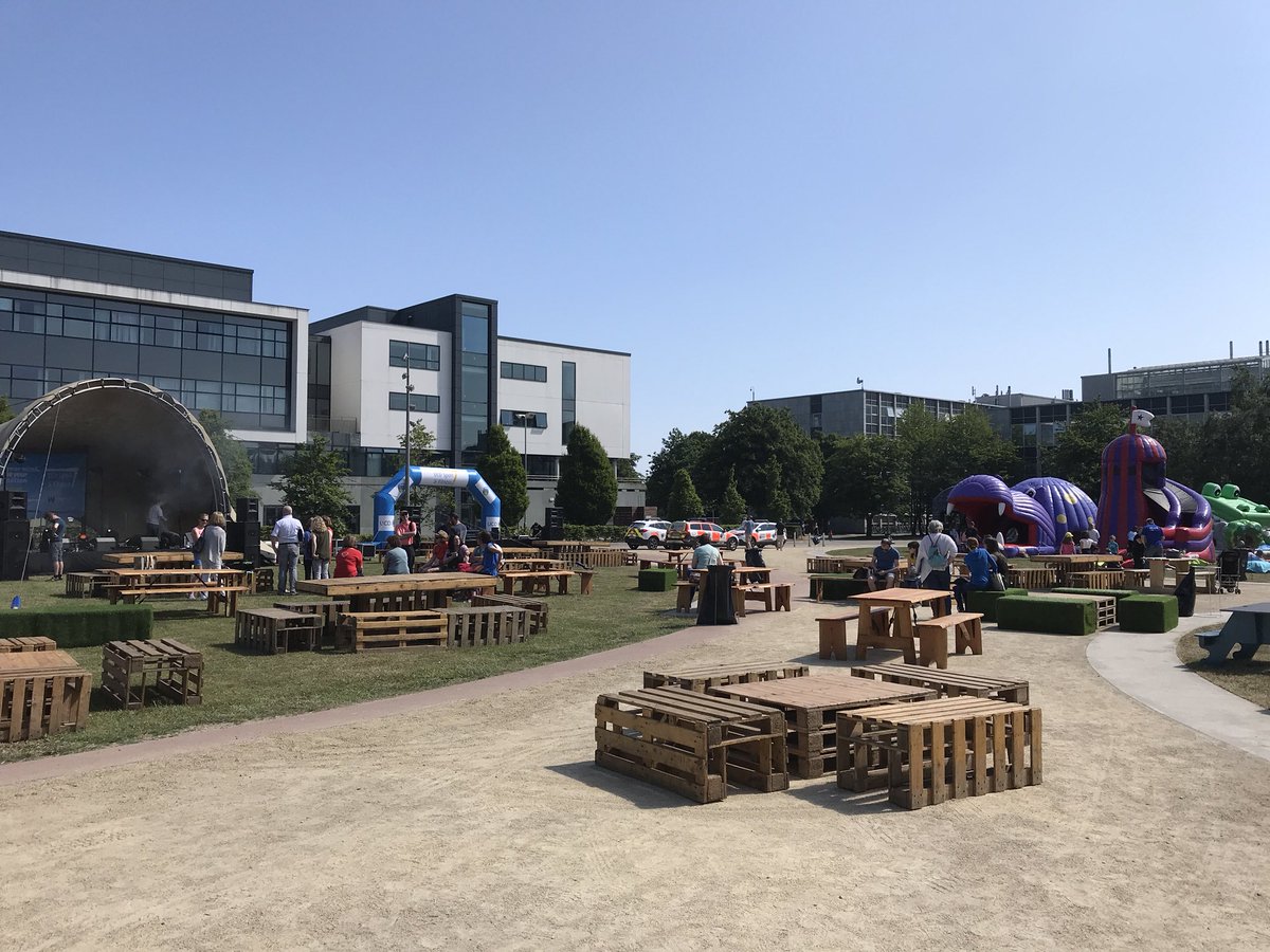 MarianBrennan's tweet photo. Family fun activities and science workshops @ucdscience #science4fun free activities with @Imaginosity @DublinCityMum https://t.co/7JxKS4wPgm
