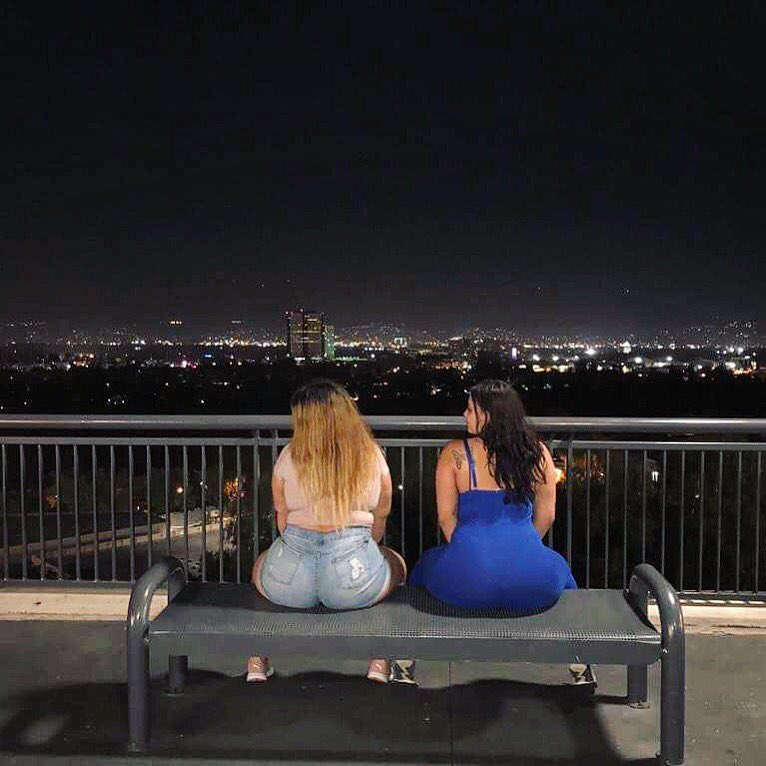 aim33_cakes's tweet photo. That view #universalstudio https://t.co/3ON1Cftm1Y