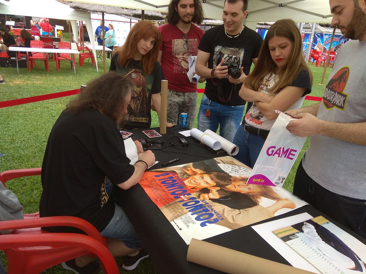 Summer Play tweet media