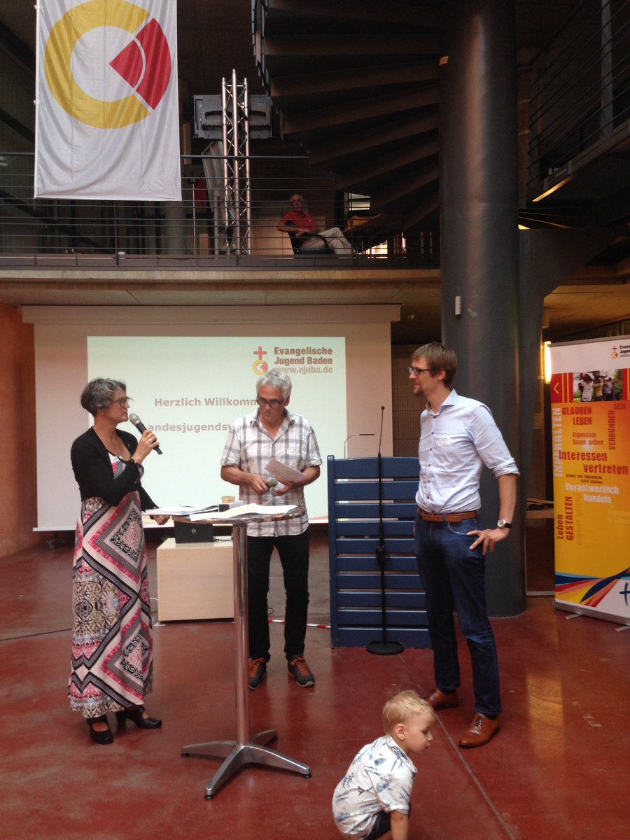 6. Landesjugendsynode der EKIBA.
Verleihung des goldenen Kugelkreuzes an Fabian Peters.  Glückwunsch!