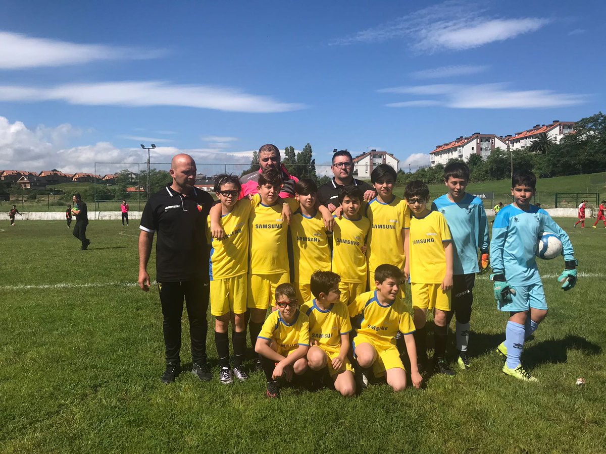 CDAPisuerga's tweet photo. Fin de Semana de Torneos
El Cadete y el Infantil " A" en San Telmo. Palencia
El Alevín "B" y Alevín "C" jugando en Hinojedo (Suances) el IX Torneo del @MinervaCF_ 
Los Prebenjamines "A" y "B" se desplazan a Sarón (Cantabria) para jugar el VI Torneo de San Bernabé. https://t.co/AGMkQ6XbAr