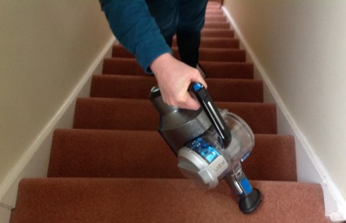 OAPSchat's tweet photo. Such a great #vacuum from @VaxUK @MinxPR @ReviewSpotUK Why not buy one? #cordless is the way #forward! #value #quality https://t.co/YCSdSvMvUp https://t.co/uatwCJQBzz