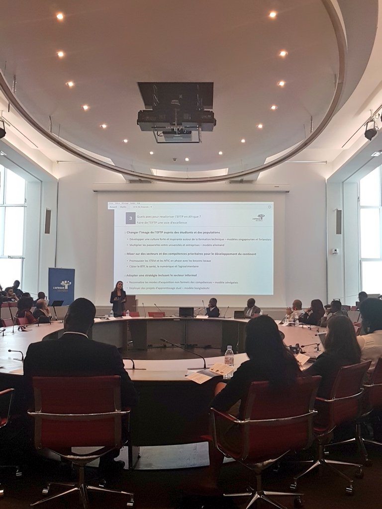 Nancy Ak tweet media