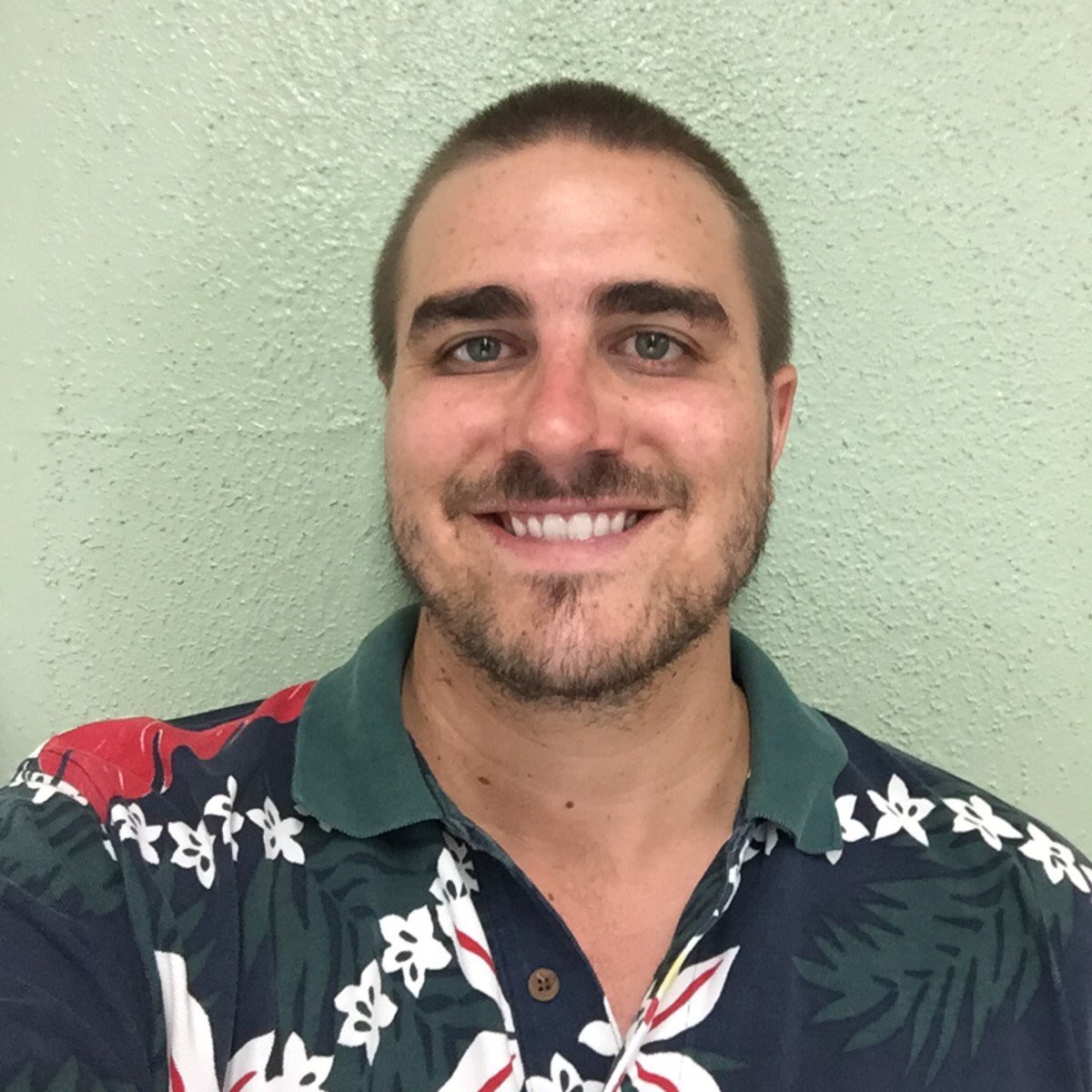 Slphswaterpolo's tweet photo. Welcome to St Lucy's coach Thomasson. Summer polo starts Monday, 6/11. We can't wait to see what the 2018/2019 season will bring. @StLucysPride #stlucyswaterpolo https://t.co/voXxbT9Grw