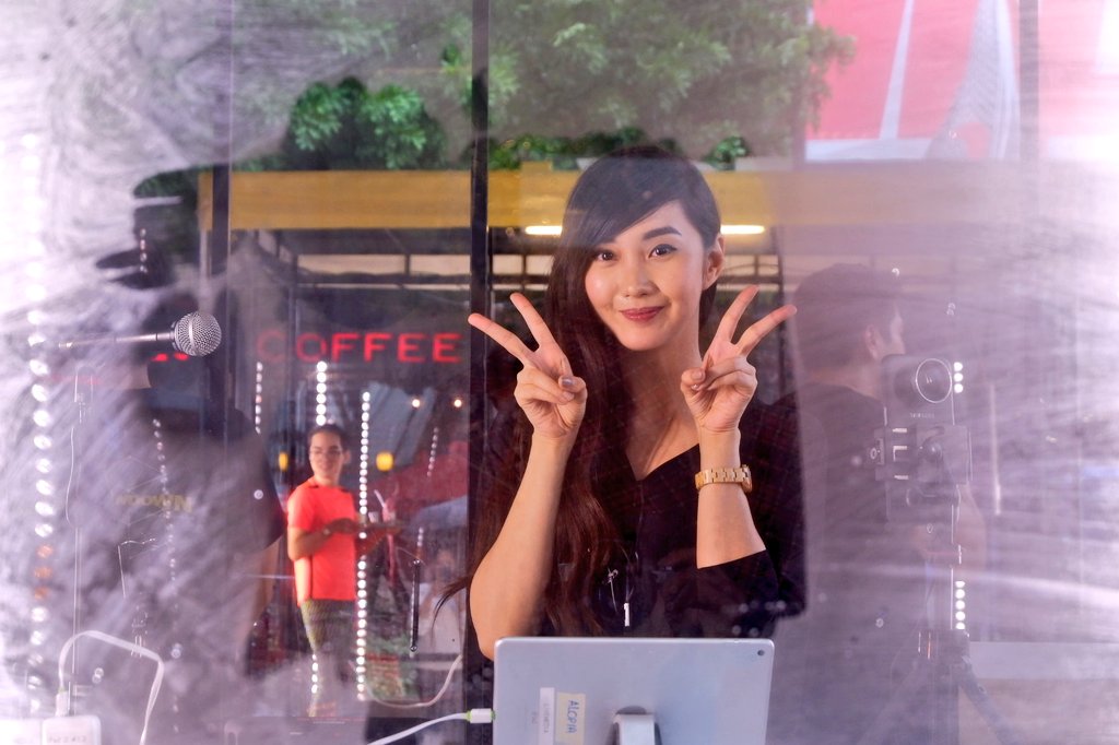 emeemeememe's tweet photo. Hi Alodia 🤗 why you so cute and kind? 😍😍😘 @AlodiaAlmira #FoxPlusShowdown https://t.co/WekFJx3KfF