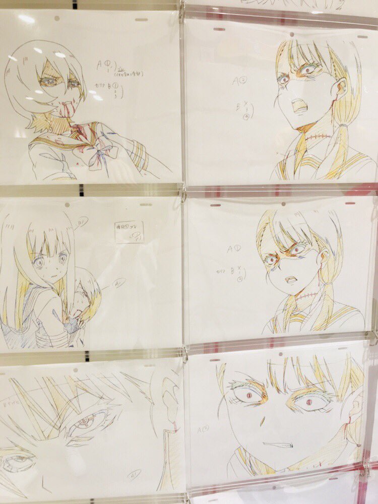 魔法少女サイト展示会、激しい顔芸が視界いっぱいに立ち並んでいて、す凄かったです 