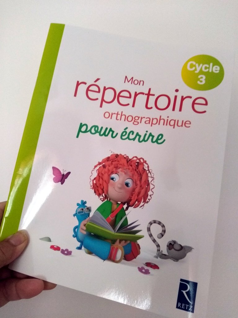 Antoine_Fetet's tweet photo. Il est arrivé ! Heureux que ce projet qui me tient à cœur depuis si longtemps aboutisse...
Les élèves n'ont plus à deviner comment s'écrit le phonème initial d'un mot pour trouver son orthographe...
https://t.co/BLhvI62bdU https://t.co/c0W6KRtKdg