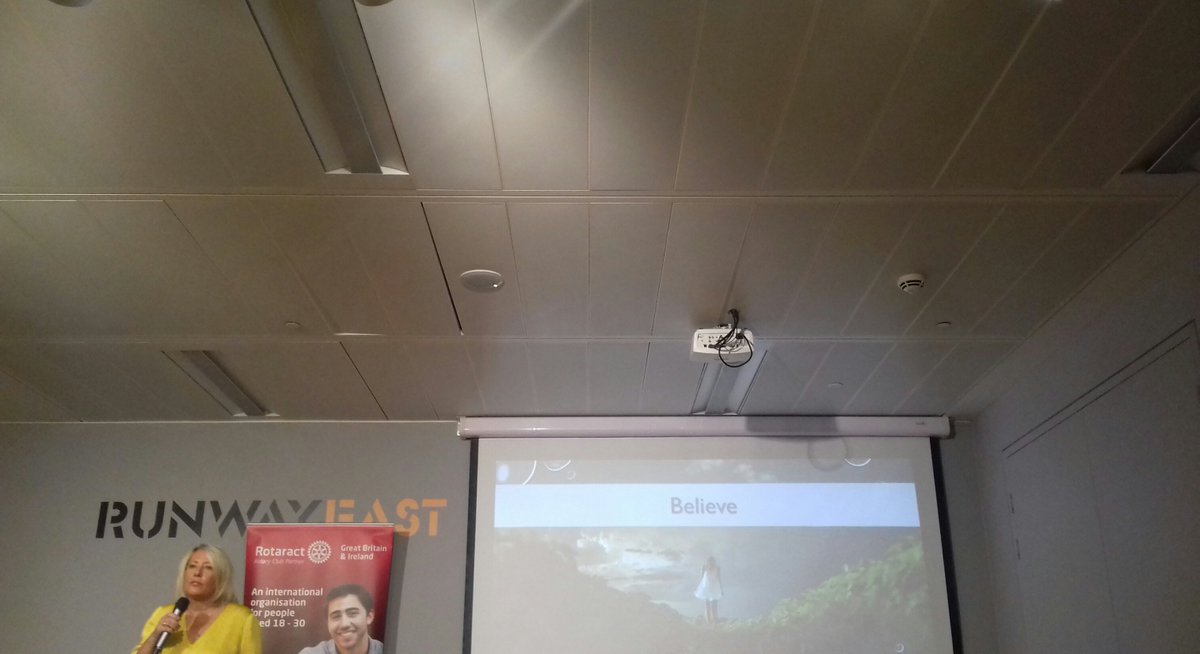 Great talk by life coach <a href="/CaroleAnnRice/">Carole Ann Rice</a>. #RotaractGBI #Rotaract18