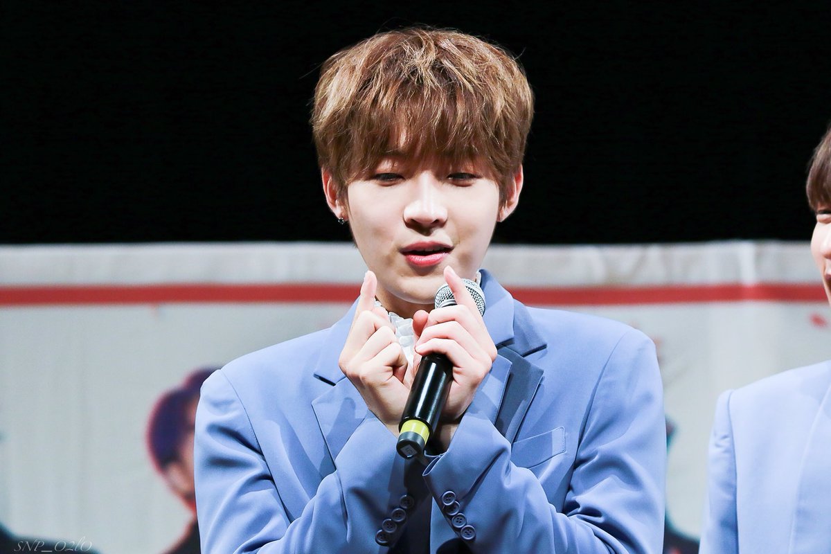 SNP_O2lO's tweet photo. 180603 IMP홀 
#Snuper #스누퍼 #SANGHO #상호 #BLOSSOM #튤립 #Tulips @snuper6 
귀엽고 사랑스럽다...💕 https://t.co/NPwtohp89c