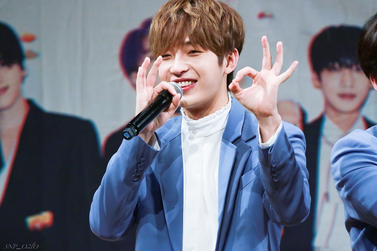 SNP_O2lO's tweet photo. 180603 IMP홀 
#Snuper #스누퍼 #SANGHO #상호 #BLOSSOM #튤립 #Tulips @snuper6 
상호가 웃는모습이 보기만해도 행복해...💕 https://t.co/Lyw9TMIEv6