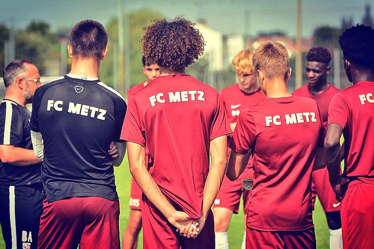 Bertrand Antoine On Twitter Preparation Finale Coupe De Lorraine U17 Saison20172018 G2001 G2002 Finale7 Match42 Serieencours Cdlu15 Cdlu17 Https T Co Zyrn9pgn1h