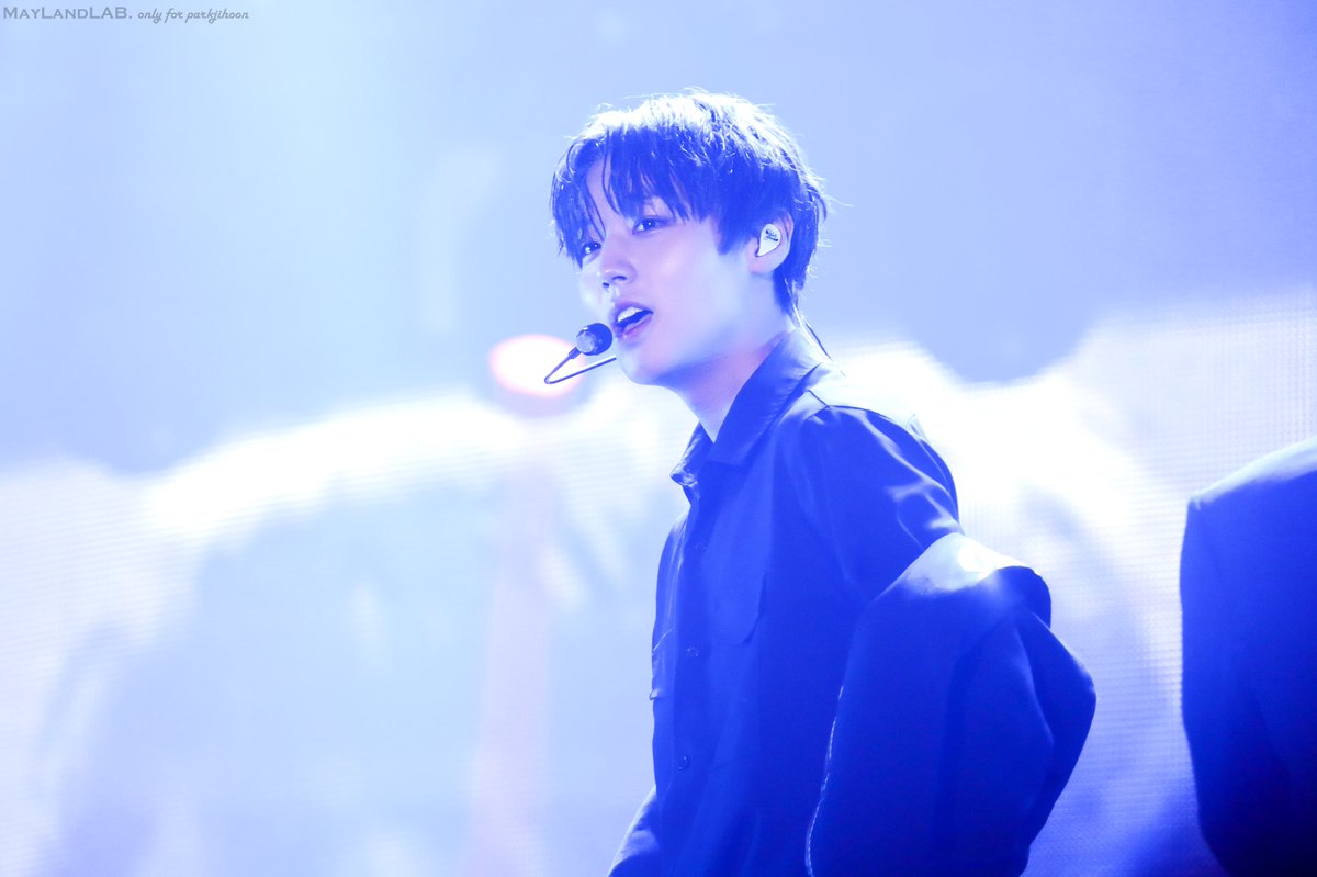 maylandlab_jh's tweet photo. 20180603 #월드콘서울 HQ

컨셉은 섹시하고 어깨는 태평양인데
얼굴은 너무 홀리해...청순해...

#박지훈 #박지훈연구소 #지훈 #JIHOON
only for #PARKJIHOON https://t.co/VxXPZwuGTa
