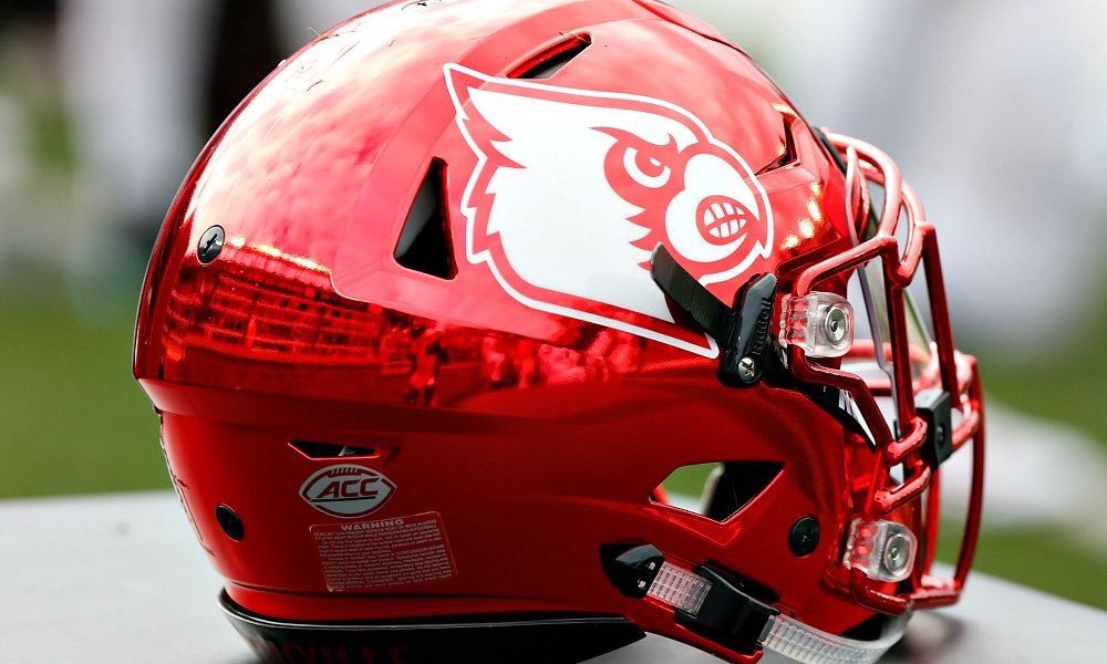 yeah_antt's tweet photo. Extremely Blessed and Grateful to receive an offer from THE University of Louisville. #GHE7V7FAMILY @tone4130 @lsa0205 https://t.co/zzIVnLbt60