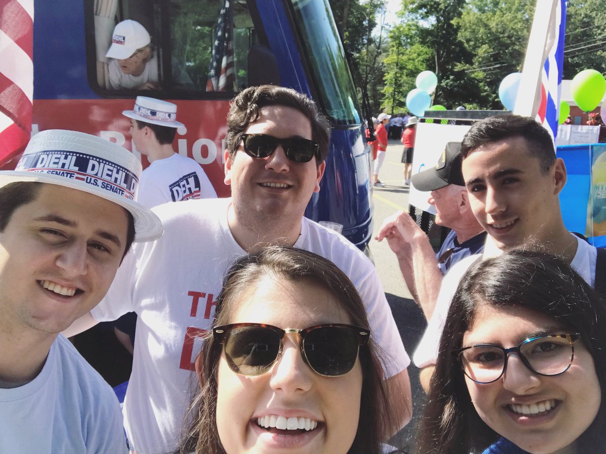 Students4Diehl's tweet photo. The Diehl team today at Foxboro Founders Day celebrating one of the many great towns of our Commonwealth. The word is out, @DiehlForSenate is the REAL DIEHL! #MASenate #MAGOP #DefeatWarren https://t.co/JDRQ39U8kE