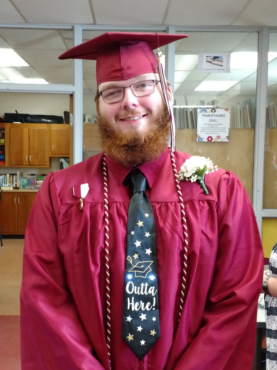 Rodolfy_PHS's tweet photo. Congratulations Proctor Class of 2018! So proud of these Phantoms! https://t.co/QgpcmBe5Si