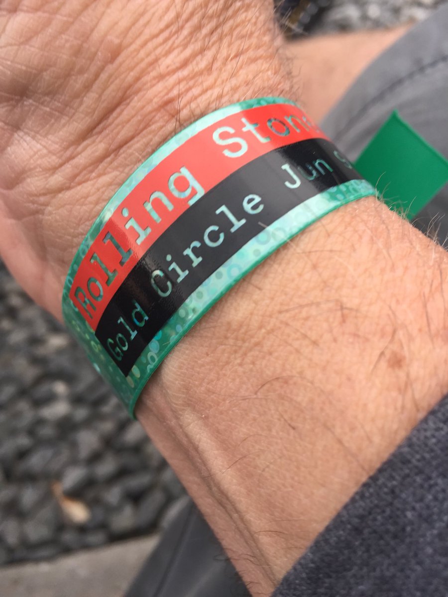 jpcharper's tweet photo. #RollingStones #no filters Murrayfield. Upgrade to the Golden circle. https://t.co/bHkxU1UVj5
