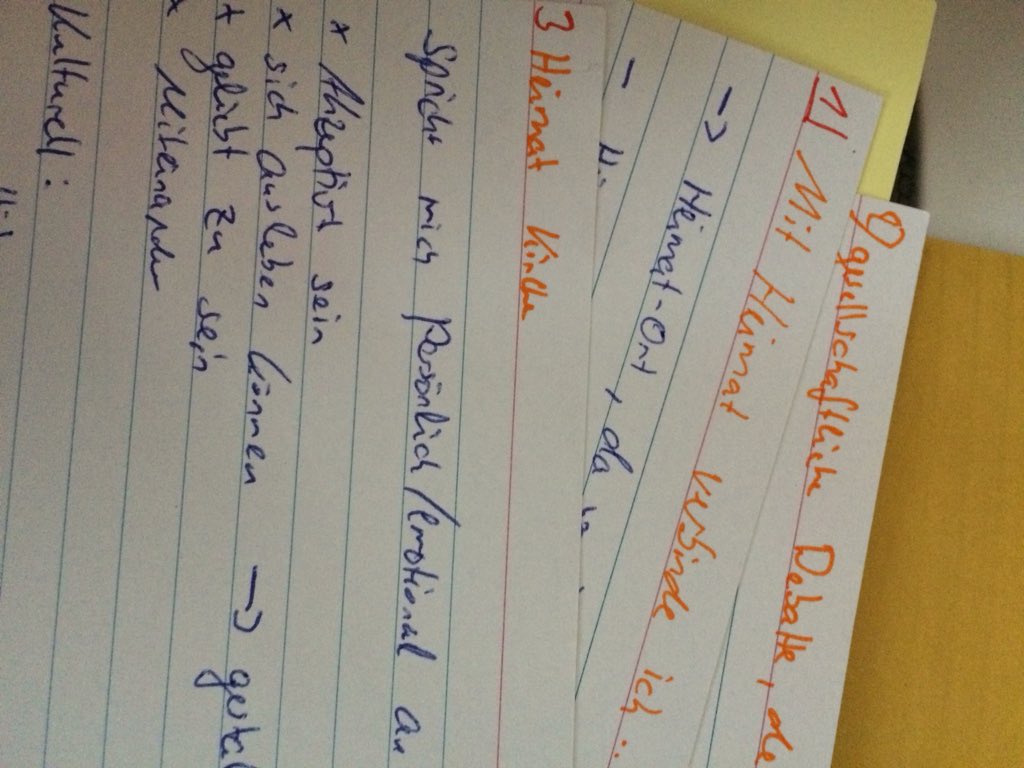 #Landesjugendsynode 2018 der <a href="/ekiba/">EKIBA</a> mit dem Thema „Da fühl ich mich daheim - Heimat Kirche“ ... spannende Diskussionen rund um das Thema, auch auf dem Podium. Kann Kirche Heimat sein.... Was ist Heimat überhaupt? Ein Ort, oder doch eher ein Gefühl....