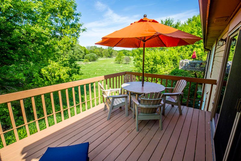TheLienTeam's tweet photo. Delightful 2 🛏, 3 🛁 condo in desirable Brookfield 📍!Full walk-out lower level has full bath, fantastic rec room and plenty of storage👍🏻😁🙌🏼!!

Check out our Instagram (@thejefflienteam_wi_realtors) for more pictures! 📸

#dreamwithlien #thejefflienteam https://t.co/257aUBhTYu