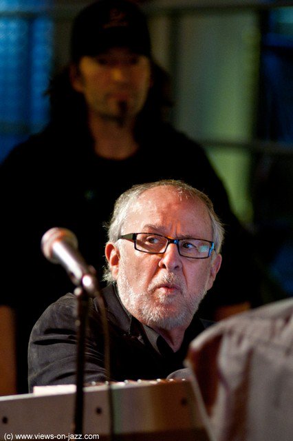 BobJamesMusic's tweet photo. June 26: Bob James plays @GervasiVineyard Ft: Dave #Marchione, Wilber Krebbs, Ike Wiley, Kevin #DiSimone, and Hilary &amp; Ava James.
#Grammy #jazz #legend #BobJames #smoothjazz #fusion #canton #ohio #vineyard #Gervasi #wilberkrebbs #ikewiley #wine #summer  https://t.co/slACgL7aGp https://t.co/UQb4KdstZo