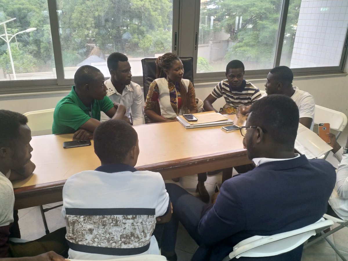 Barcampghana's tweet photo. "It took one student to hold a placard about #OpenUGMCnow and the government did something about the non-opening of the University of Ghana Medical Centre"- Gifty Mensah of @Odekro at #bctema. 

Let's act. Active citizens &amp; not spectators. https://t.co/kI4ZikCZ1k