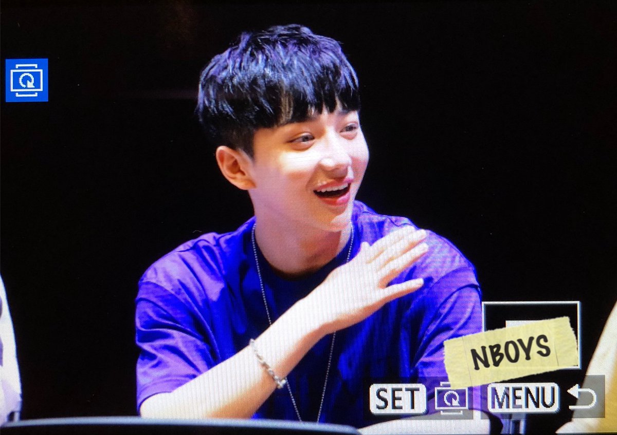Nboys24's tweet photo. 180609 대구팬싸인회

#황인호 #인호 #INHO #인투잇 #IN2IT #SnapShot #BeBopBaby https://t.co/d6AYKt5KKf
