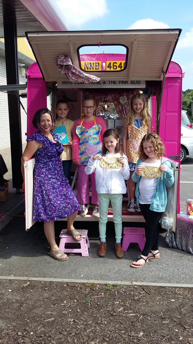 Tip top day #sewing <a href="/hobbycraft/">Hobbycraft</a> #bournemouth @Hobbycraft_BOU today. You guys rocked the #pinksewingbus #sewingtour #pinkbussewingtour #pinksewingbus #sewingclasses #sewingworkshops #letssew #sewingmakesyousmile